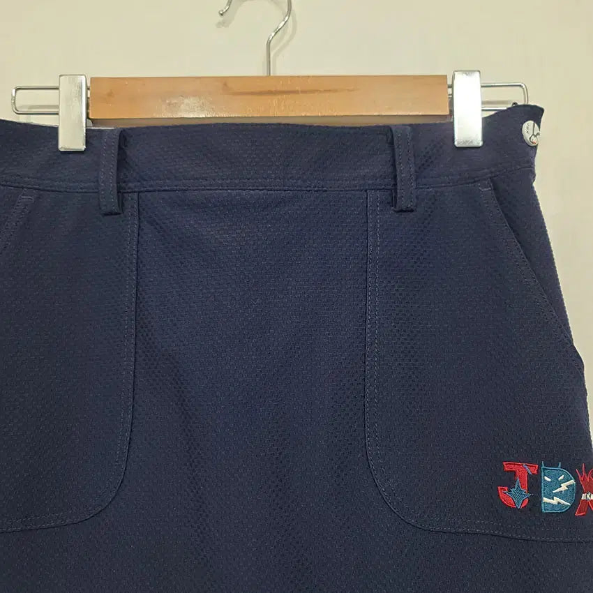 [BUNJANG] JDX Skirt Size 67 (Youth 140) / $2 JDX/치마/67사이즈/유140