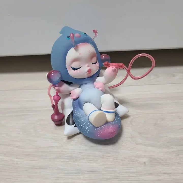 [BUNJANG] Pop Mart Skullpanda Everyday Wonderland Figure / 팝마트 스컬판다 에브리데이 원더랜드  피규어 팝니다.