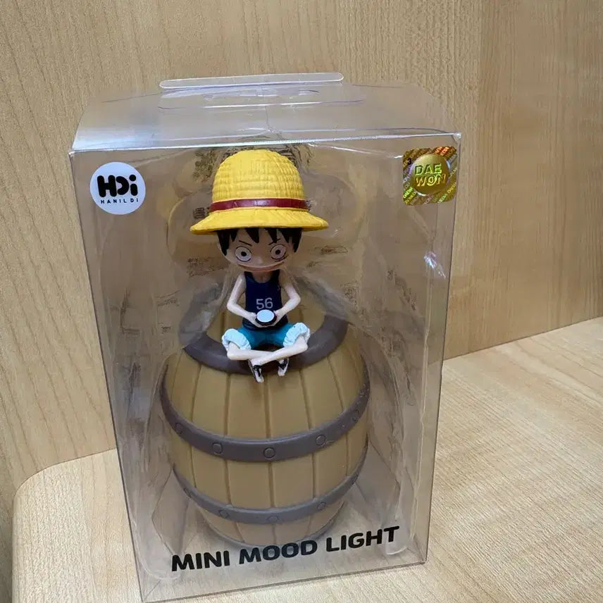 [BUNJANG] One Piece Luffy Mini Mood Lamp Figure (Sealed) / 원피스 루피 미니 무드등 피규어 미개봉 새상품
