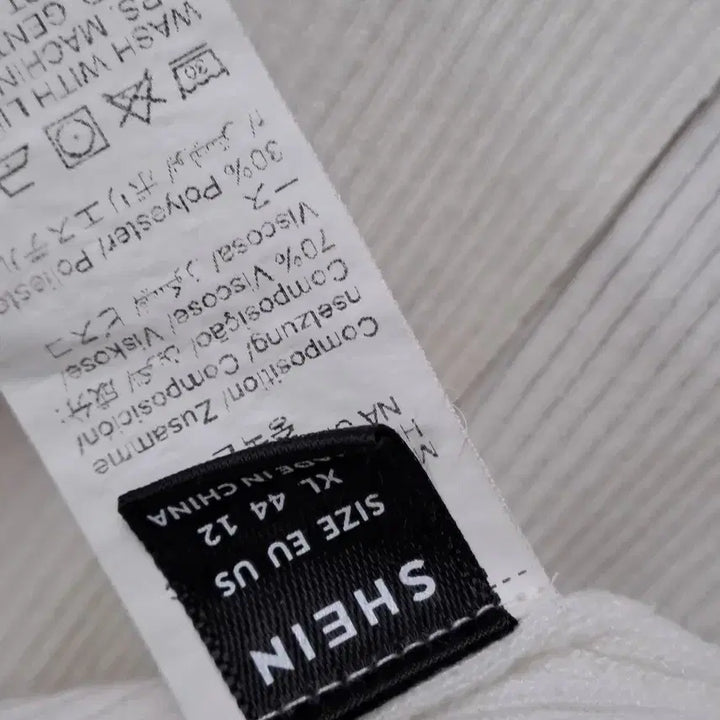 [BUNJANG] White Short Knit Cardigan / 화이트 숏 니트 가디건