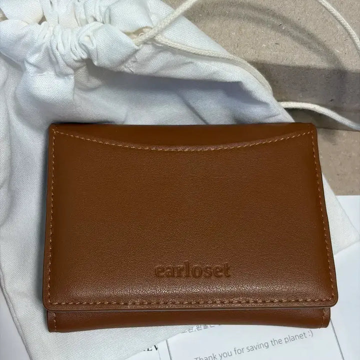[BUNJANG] Allojet Cactus Vegan Leather Crescent Moon Wallet Brown / 얼로젯 선인장 가죽 비건 지갑 크레센트 문 브라운 제품