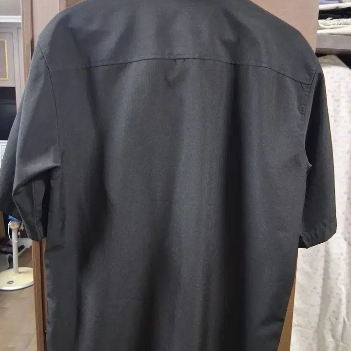 [BUNJANG] Black Short Sleeve Shirt (Size 95) / 블랙 반팔 셔츠(95)