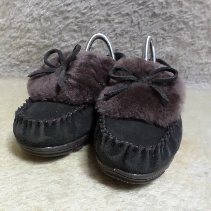 [BUNJANG] Bearpaw Brown Suede Moccasin Ankle Boots / 후루룩구제2 240 베어파우 털 단화 모카신 브라운 신발 260509