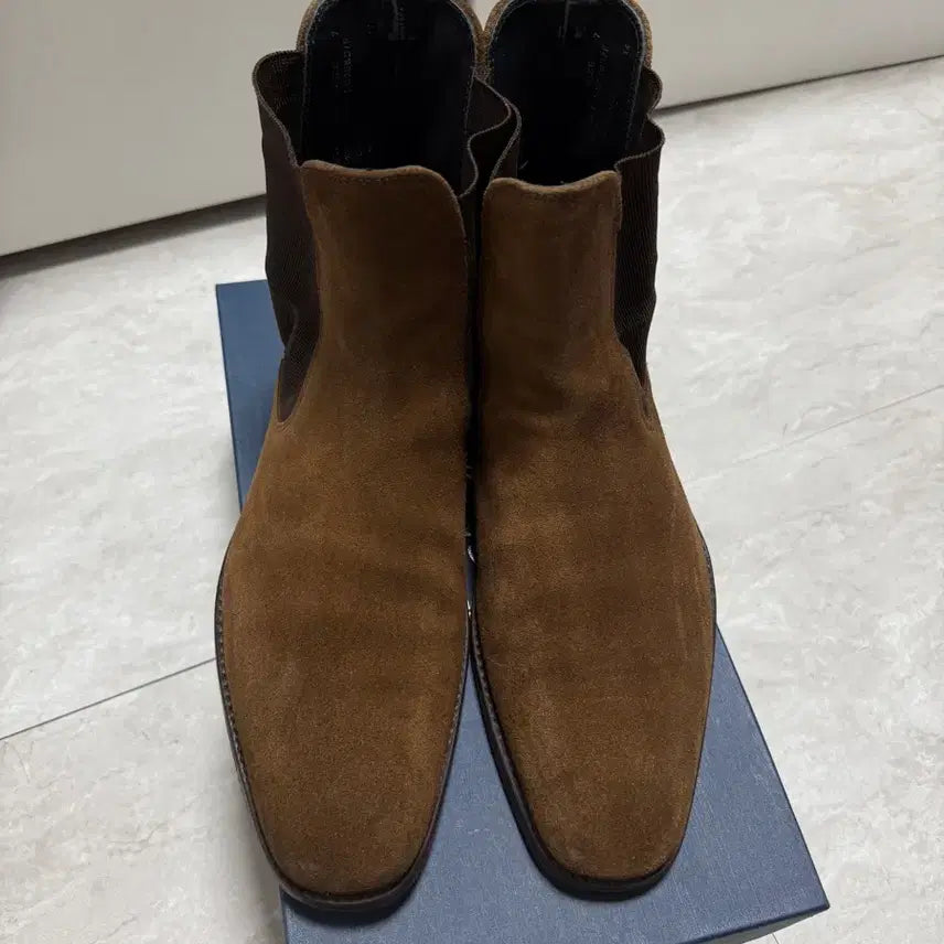 [BUNJANG] Loake Suede Chelsea Boots Brown 270 / 로크 스웨이드 첼시 부츠 브라운 270