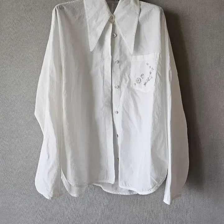[BUNJANG] Form The Store 2020 Silver Embroidery Pocket Raglan Shirt / 2020.폼더스토어)포켓 실버자수 포인트 라그랑 셔츠