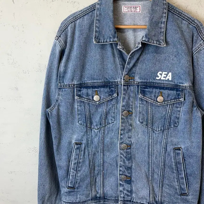 [BUNJANG] GUESS x Wind and Sea Vintage Denim Jacket / [L] GUESS Wind and sea 빈티지 데님 자켓