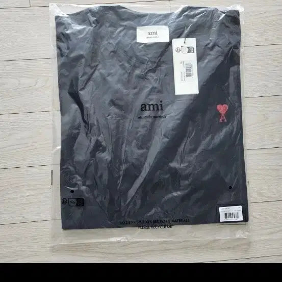[BUNJANG] AMI Paris Short Sleeve T-Shirt / 아미  반팔 티셔츠 새상품