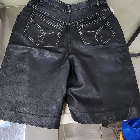 [BUNJANG] Lee Dong Soo Black Genuine Lambskin Leather Shorts / 이동수 블랙 천연 리얼 양가죽 숏팬츠 27~28인치