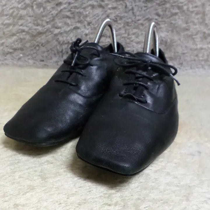 [BUNJANG] Sera Leather Loafers - Used / 후루룩구제2 245 세라 구두 로퍼 플랫슈즈 중고 신발 260509