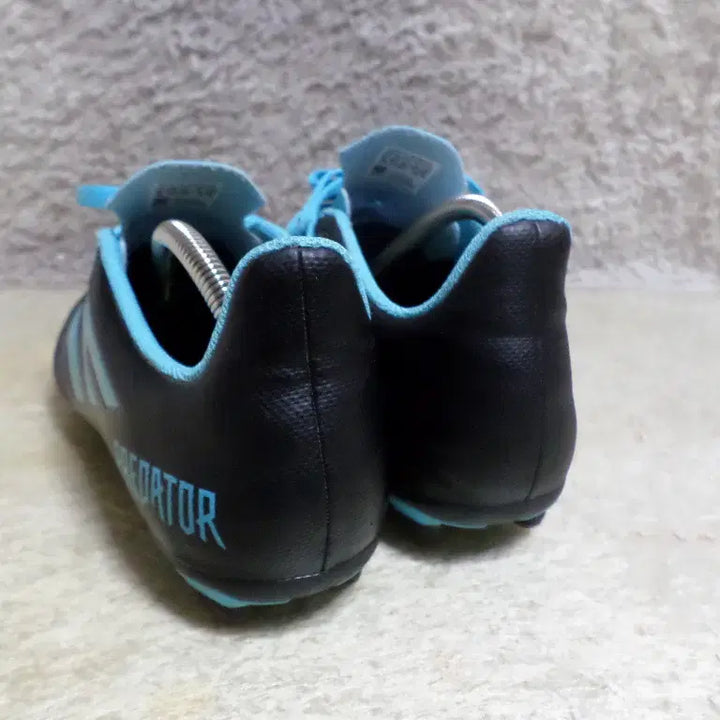[BUNJANG] Adidas Predator 19.4 Soccer Cleats (Used, Size 260) / 후루룩구제2 270 아디다스 프레데터19.4 축구화 중고 신발260509