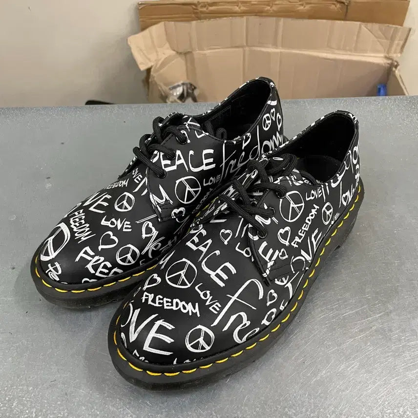 [BUNJANG] Dr. Martens 1461 Printing UK 6 / 닥터마틴 1461 프린팅 Uk6
