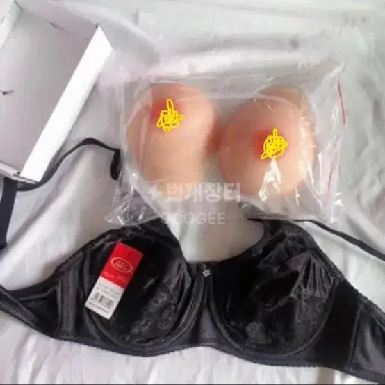 [BUNJANG] Silicone Bra / 실리콘 여성상품 브레지어 가슴 유방 새상품(택달림)반택가능