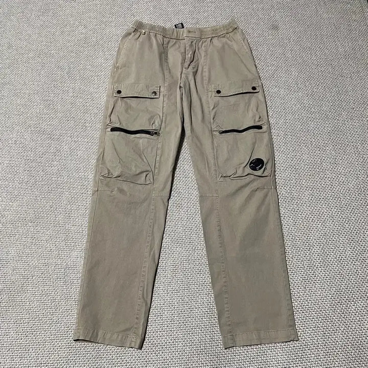 [SOLD OUT] XL CP컴퍼니 카고 바지 하의 B.7845