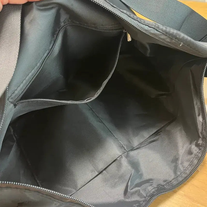 [BUNJANG] Black Waterproof Shoulder Bag Messenger Bag Crossbody Bag Unisex / 블랙 숄더백 메신저백 크로스백 남녀공용 방수