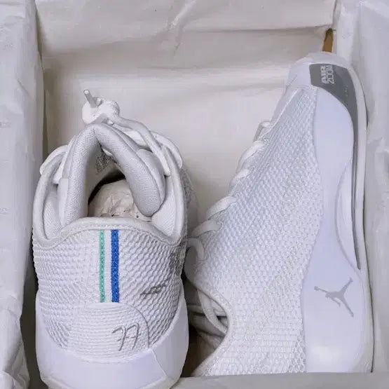 [BUNJANG] Jordan Luka 77 PF White Photon Dust / (매장 정품 새제품) 조던 루카 77 PF 화이트 포톤더스트
