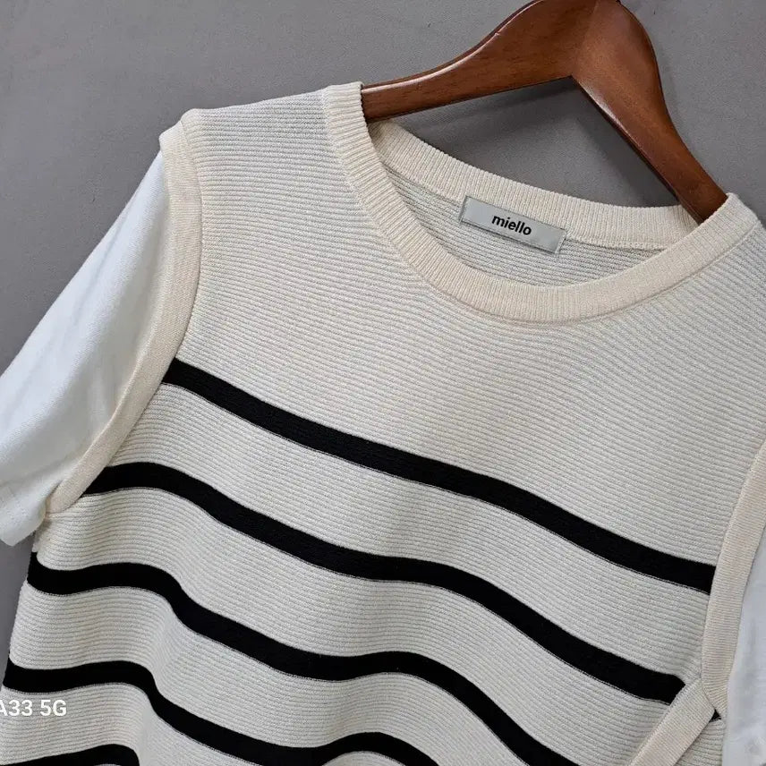 [BUNJANG] Miello Two-Tone Stripe Short Sleeve Knit / miello 투톤소재 스트라이프 반팔 니트