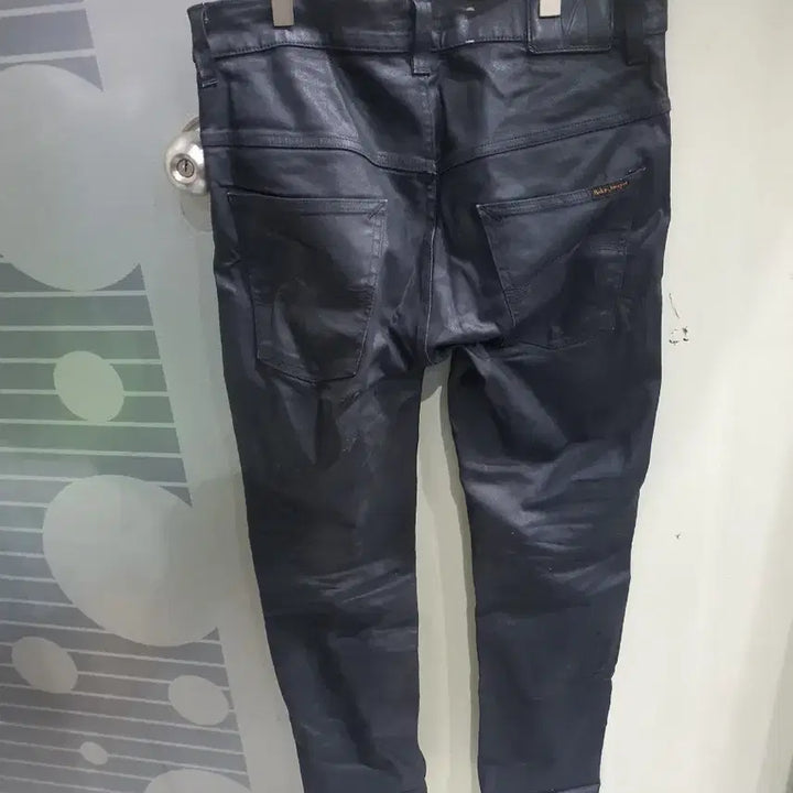 [BUNJANG] Nudie Jeans Thin Finn Back 2 Black Coated Jeans / 누디진  씬핀 백투블랙 코팅 청바지