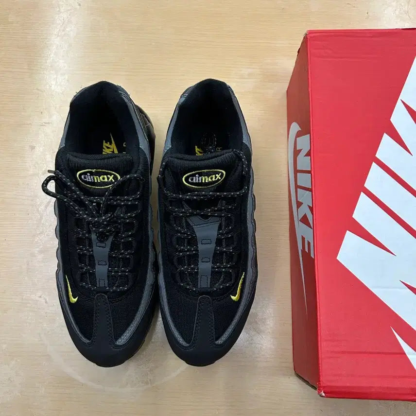 [BUNJANG] Nike Air Max 95 Black Buff Gold Anthracite / (새상품) 260 나이키 에어 맥스 95 블랙 버프 골드 앤트러사이트