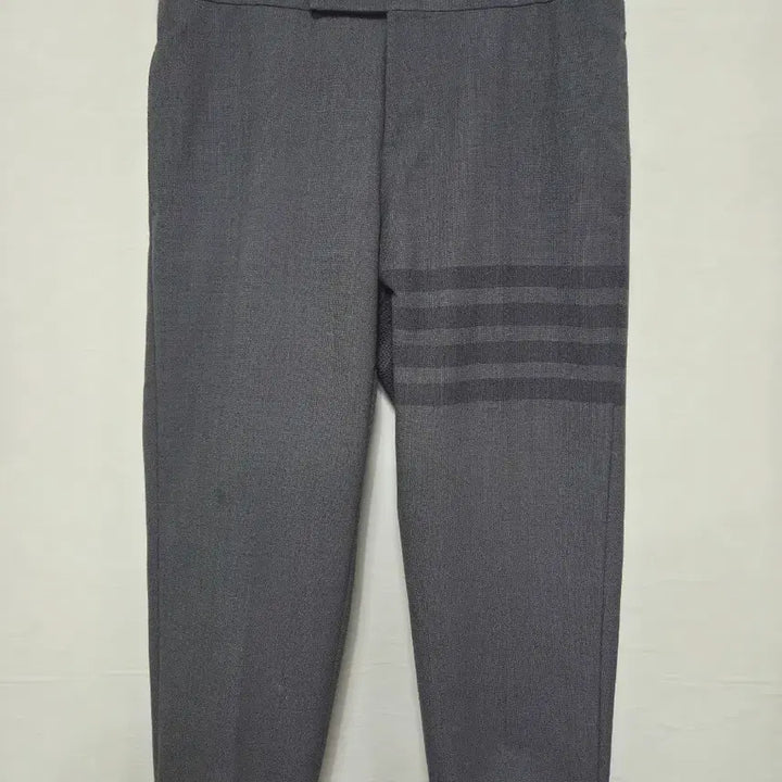 [BUNJANG] Thom Browne Three-Stripe Gray Trousers / 톰브라운 삼선 회색 바지