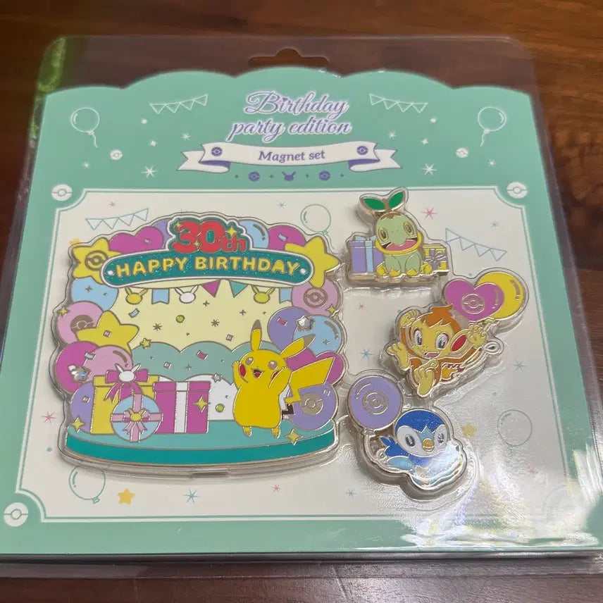 [BUNJANG] Olive Young Pokemon 30th Anniversary Birthday Party Magnet (4th Gen) / 올리브영 포켓몬 30주년 생일 파티 자석 마그넷 4세대 펭도리 모부기
