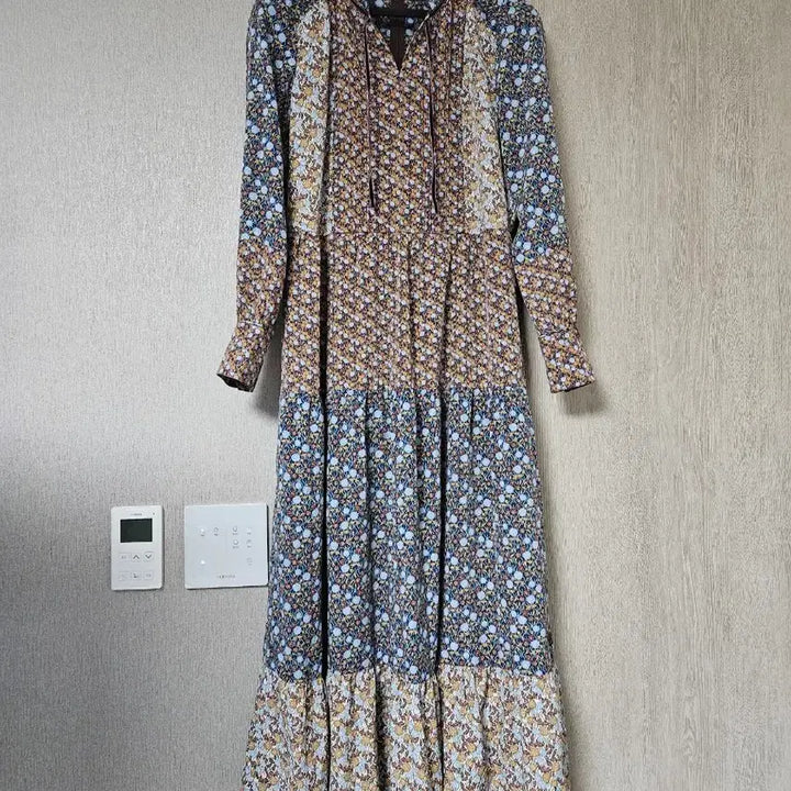 [BUNJANG] Thursday Island Floral Print Long Dress / 써스데이아일랜드 롱원피스