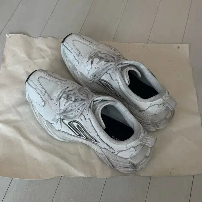[BUNJANG] Balenciaga Monday 43 White Bag / 발렌시아가 먼데이 43 화이트