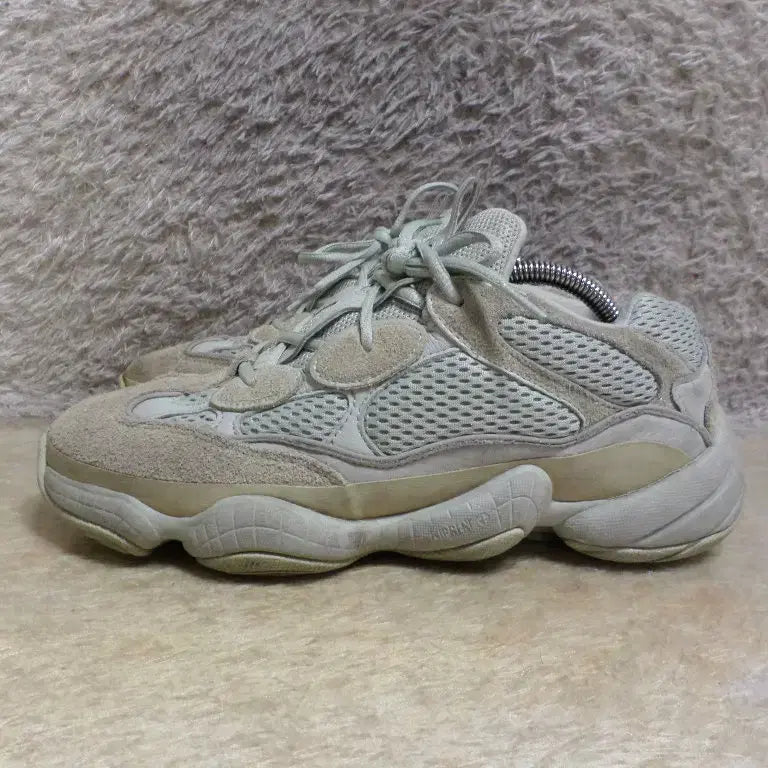 [BUNJANG] Adidas Yeezy 500 Salt Sneakers / 후루룩구제2 265 이지500 솔트 운동화 중고 신발 260509