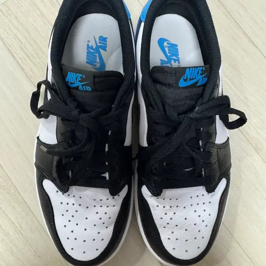 [BUNJANG] Nike Air Jordan 1 Retro Low OG Black Dark Powder Blue US 7.5 / 나이키 에어 조던 1 레트로 로우 OG 블랙 앤 다크 파우더 블루 255