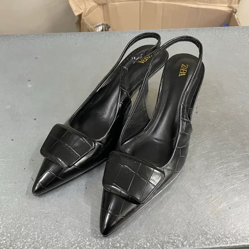 [BUNJANG] Zara Skeleton Heels EU37 / 자라 스켈레톤 힐 Eu37