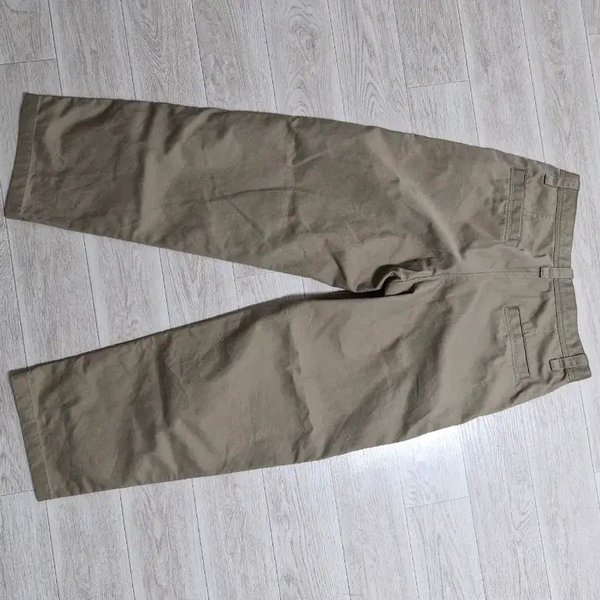 [BUNJANG] Uniqlo Wide Fit Chino Pants Beige / 유니클로 와이드핏 치노팬츠(82)