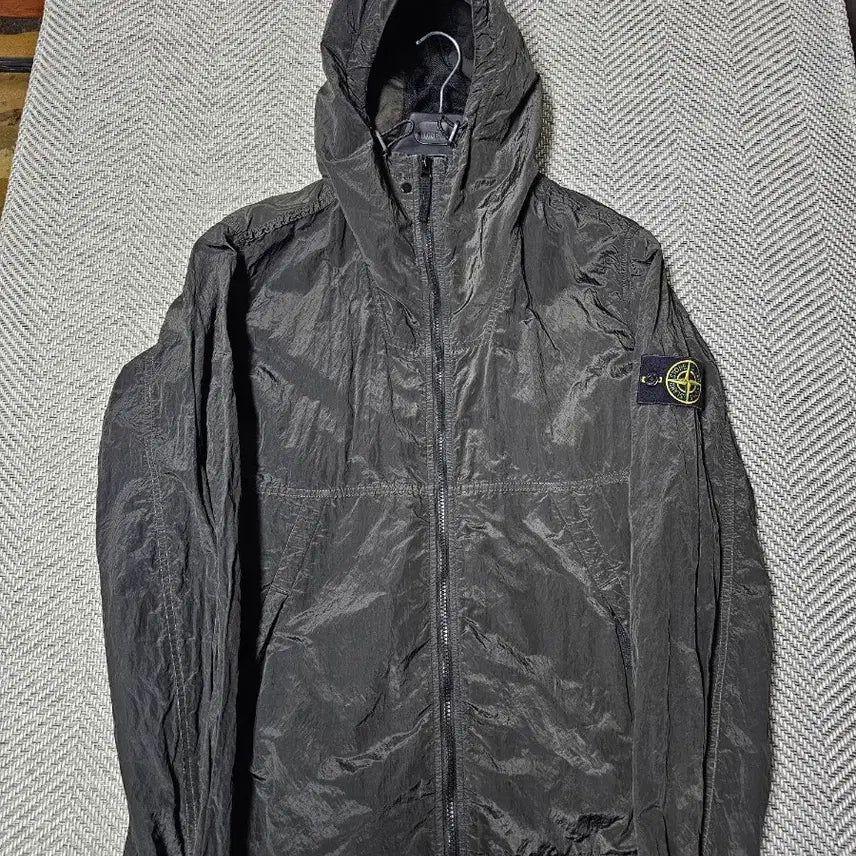 [BUNJANG] Stone Island Nylon Metal Hooded Jacket / 스톤아일랜드 NYLON METAL 후드 자켓