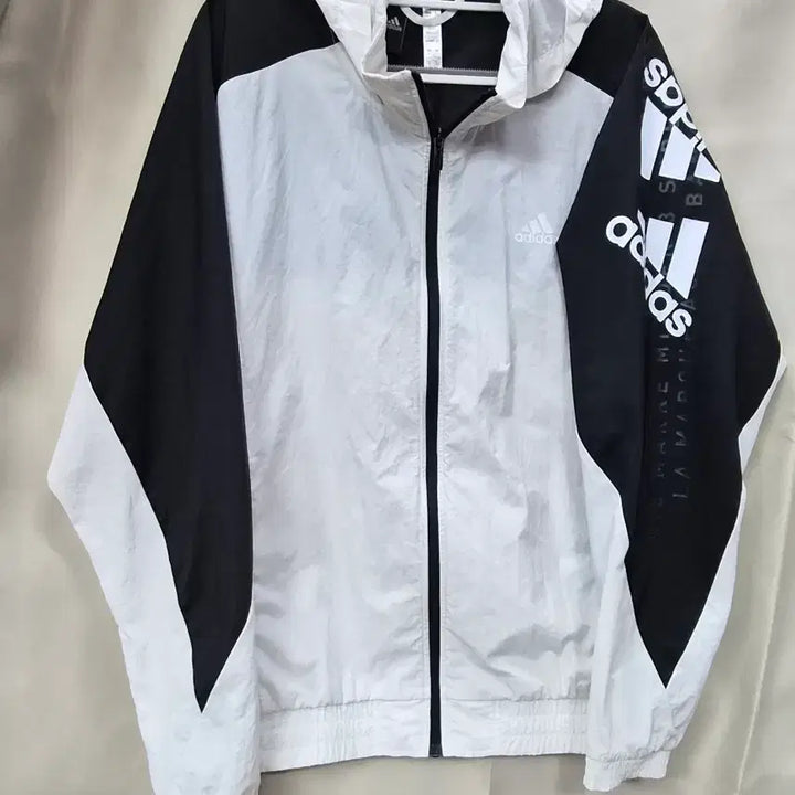 [BUNJANG] Adidas White/Black Hooded Windbreaker Jacket / 아디다스 화이트/블랙 후드 바람막이 자켓