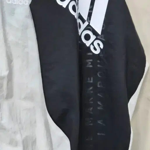 [BUNJANG] Adidas White/Black Hooded Windbreaker Jacket / 아디다스 화이트/블랙 후드 바람막이 자켓