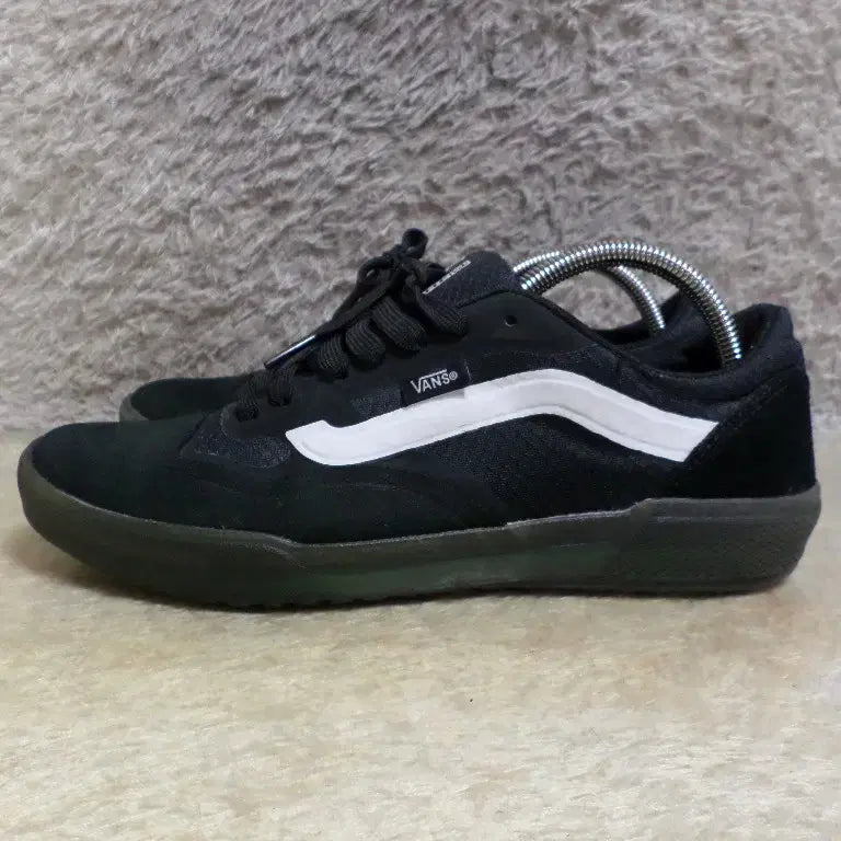 [BUNJANG] Vans Old Skool Ultimate Waffle Black Sneakers (260mm) / 후루룩구제2 260 반스 얼티밋 와플 올드스쿨 블랙 운동화260509