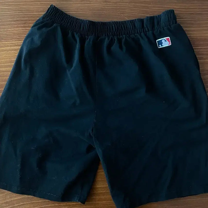 [BUNJANG] New York Yankees Black Shorts / 뉴욕 양키즈 검정색 반바지