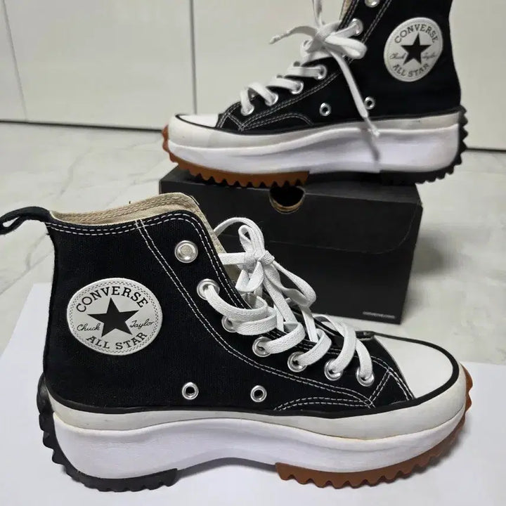 [BUNJANG] Converse Run Star Hike Black Sneakers / 컨버스 런스타 하이크 블랙 225 (~240)운동화