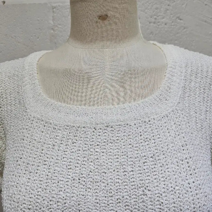 [BUNJANG] Round Neck Cropped Short Sleeve Knit Top - White / 여름니트 반크롭 둥근사각 반팔- 화이트
