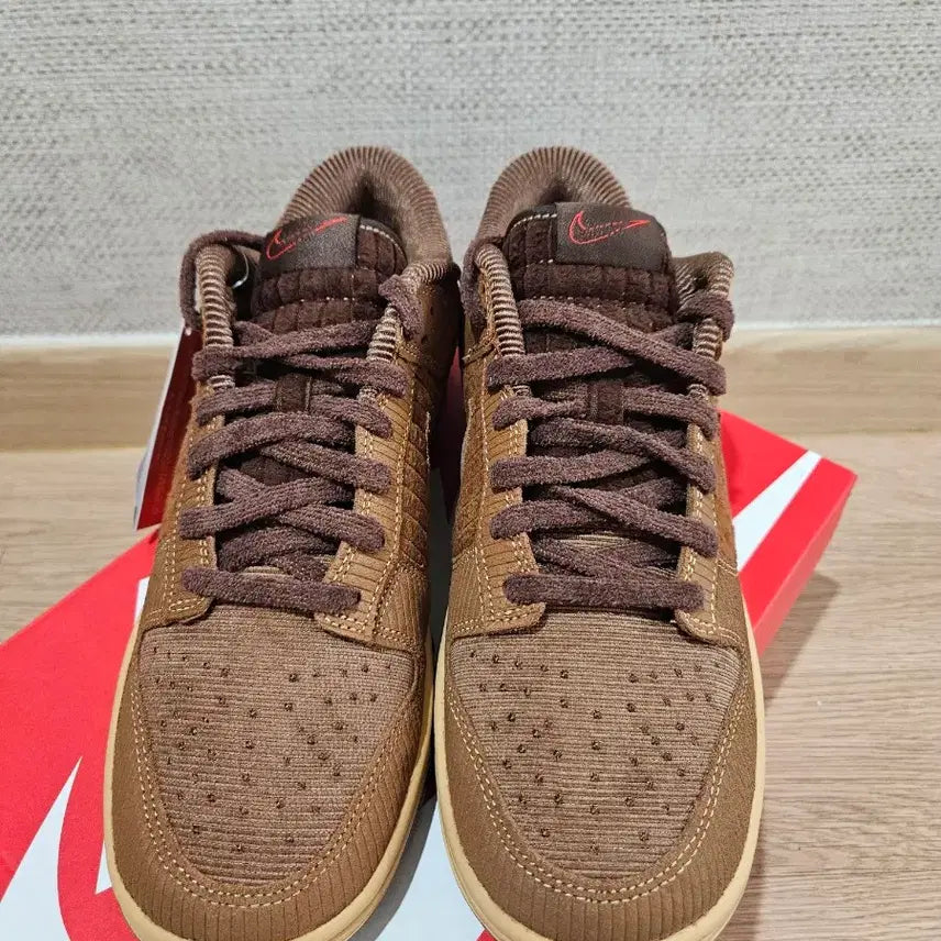 [BUNJANG] Nike Dunk Low Retro Premium Corduroy / 나이키 덩크 로우 레트로 프리미엄(새상품260.270)