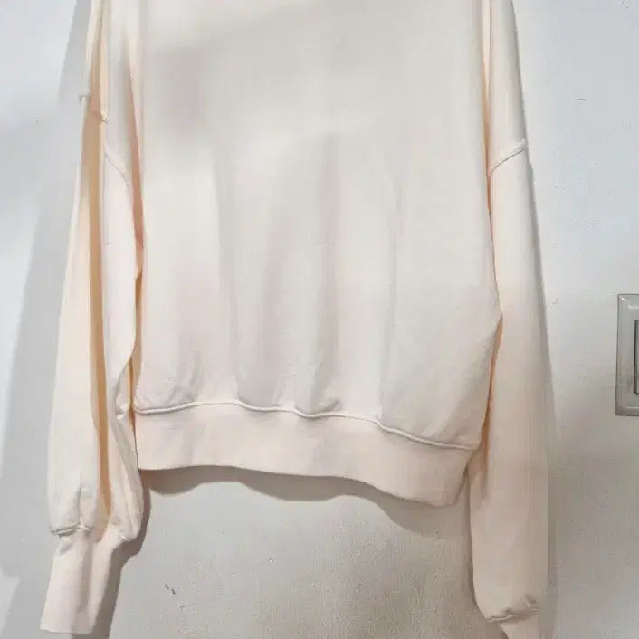 [BUNJANG] NYLORA Ivory Sweatshirt / NYLORA  나일로라  아이보리  맨투맨