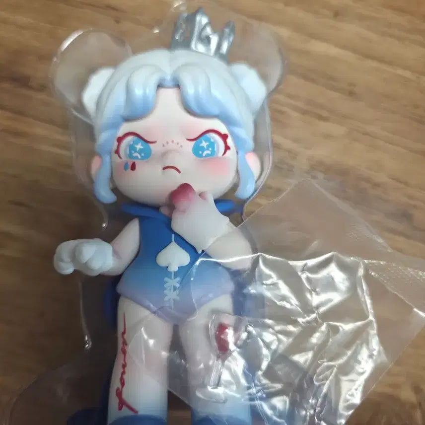 [BUNJANG] Queen of Hearts Figure (Blue Tone) / 퀸 오브 하트 피규어 블루 톤