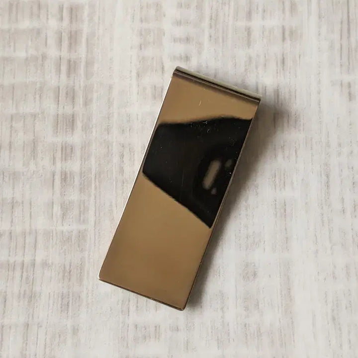 [BUNJANG] MCM Visetos Logo Engraved Silver Money Clip Card Holder / 미사용 새상품 정품 MCM 머니클립 카드지갑