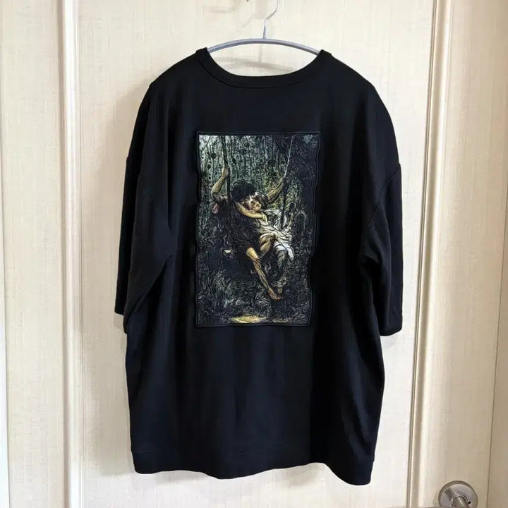 [BUNJANG] SONGZIO Collection Embroidered T-Shirt Black / 송지오 컬렉션 액자 자수 티셔츠 50 블랙