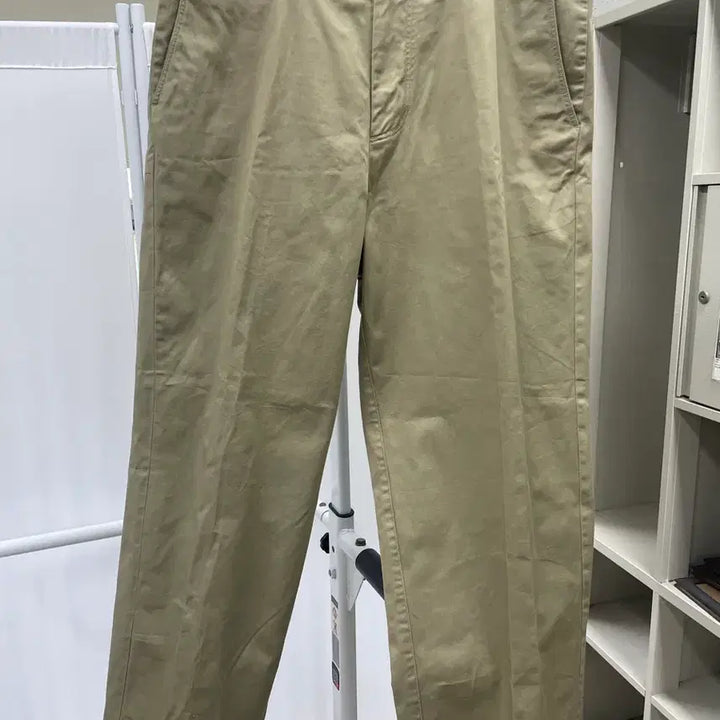 [BUNJANG] Roughside Chino Pants Size 3 Khaki / 러프사이드 치노 3사이즈 카키