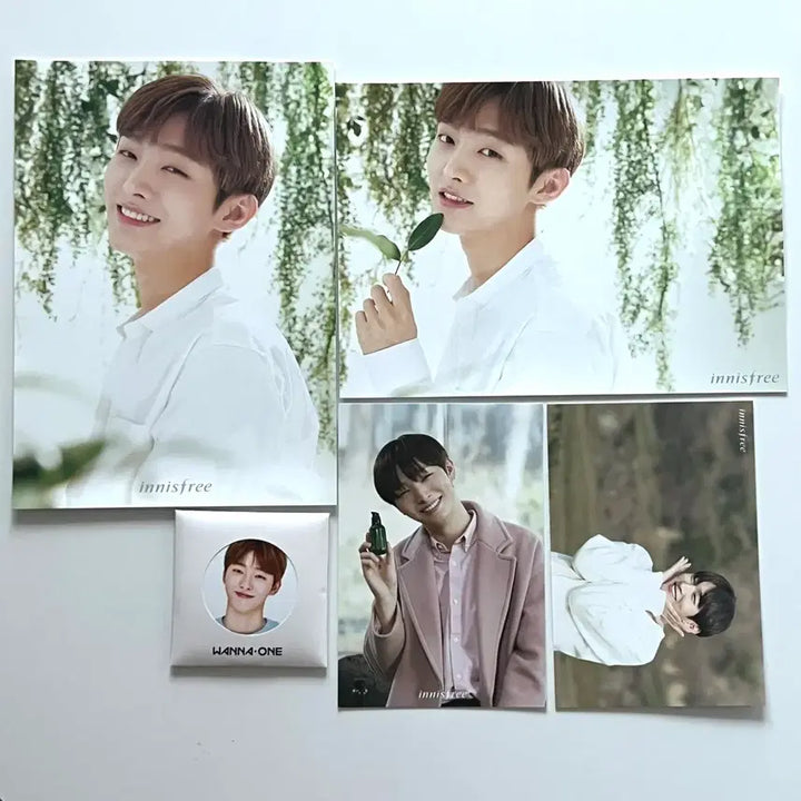 [BUNJANG] Yoon Jisung Wanna One Innisfree Bromide, Postcard, Sticker, Hand Mirror Set / 워너원 윤지성 이니스프리 브로마이드 엽서 스티커 손거울 세트