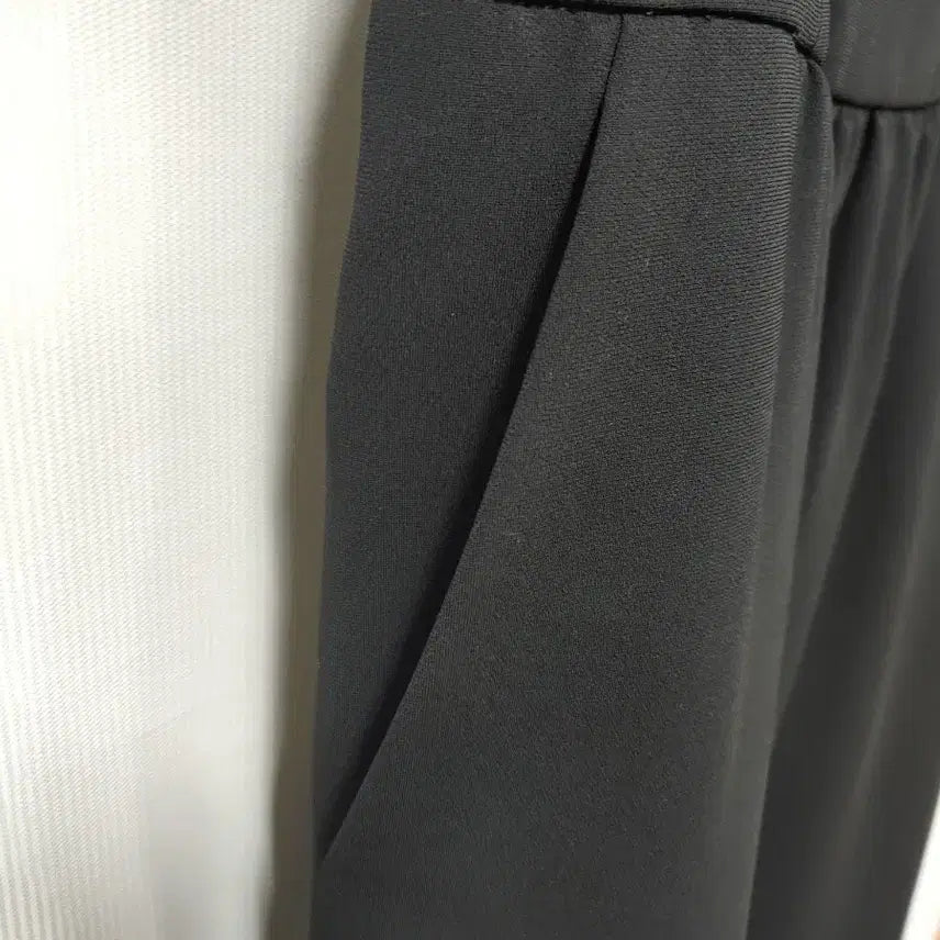 [BUNJANG] Moschino Black Midi Skirt Italy 42 / US 26 / 모스키노 블랙 스커트 미디 스커트 이태리42 26