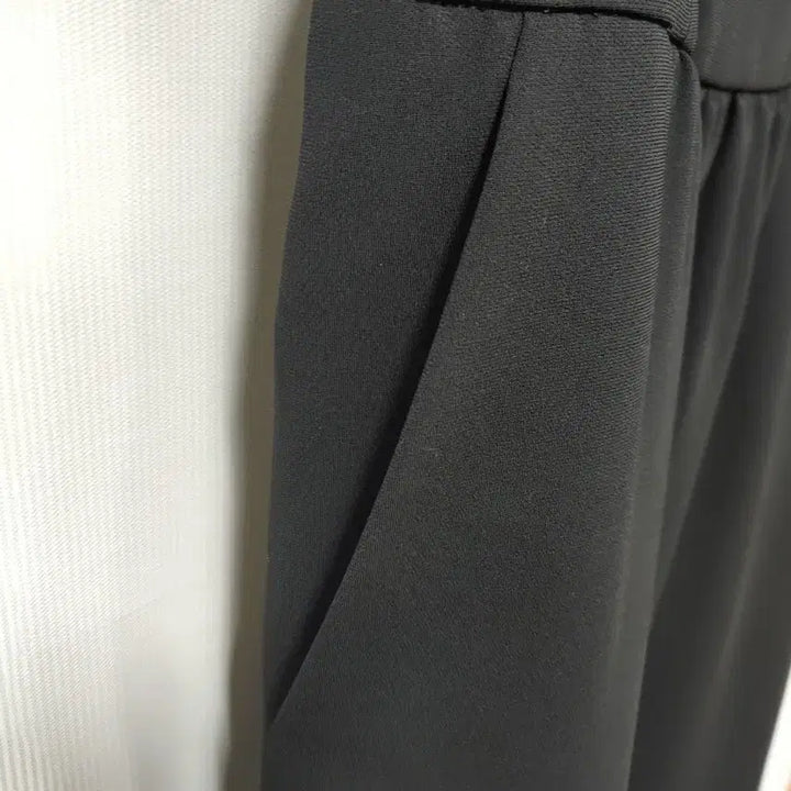 [BUNJANG] Moschino Black Midi Skirt Italy 42 / US 26 / 모스키노 블랙 스커트 미디 스커트 이태리42 26