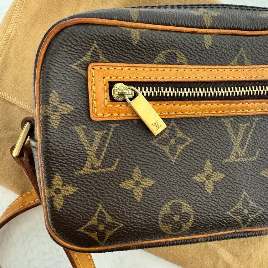 [BUNJANG] Louis Vuitton Monogram Pochette Cite Shoulder Bag / 루이비통 포쉐트 시테