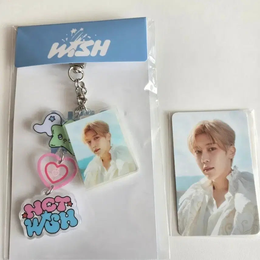 [BUNJANG] NCT WISH WISH Acrylic Photocard Keyring / [NCT WISH - WISH] 아크릴 포토 키링 미개봉 새제품