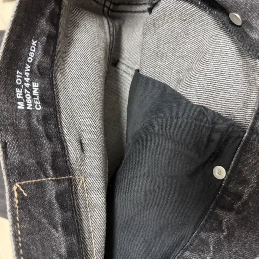 [BUNJANG] Celine Black Denim Pants / 셀린느 블랙 데님팬츠 [정가170]