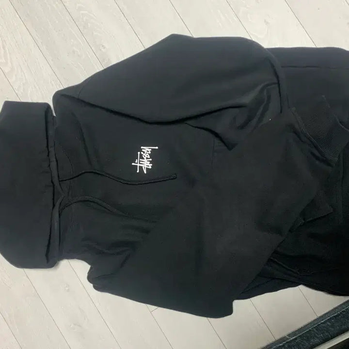 [BUNJANG] Stussy Hooded Sweatshirt Black / 스투시 후드 블랙